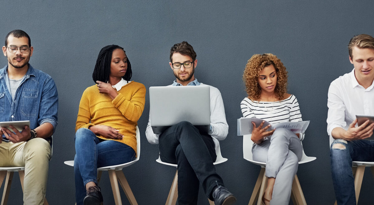 Embaucher un comptable copropriété ou opter pour l'externalisation 1 embaucher comptable copropriete